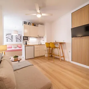 Acogedor Departamento En Centro Histórico Malaga. , Málaga España